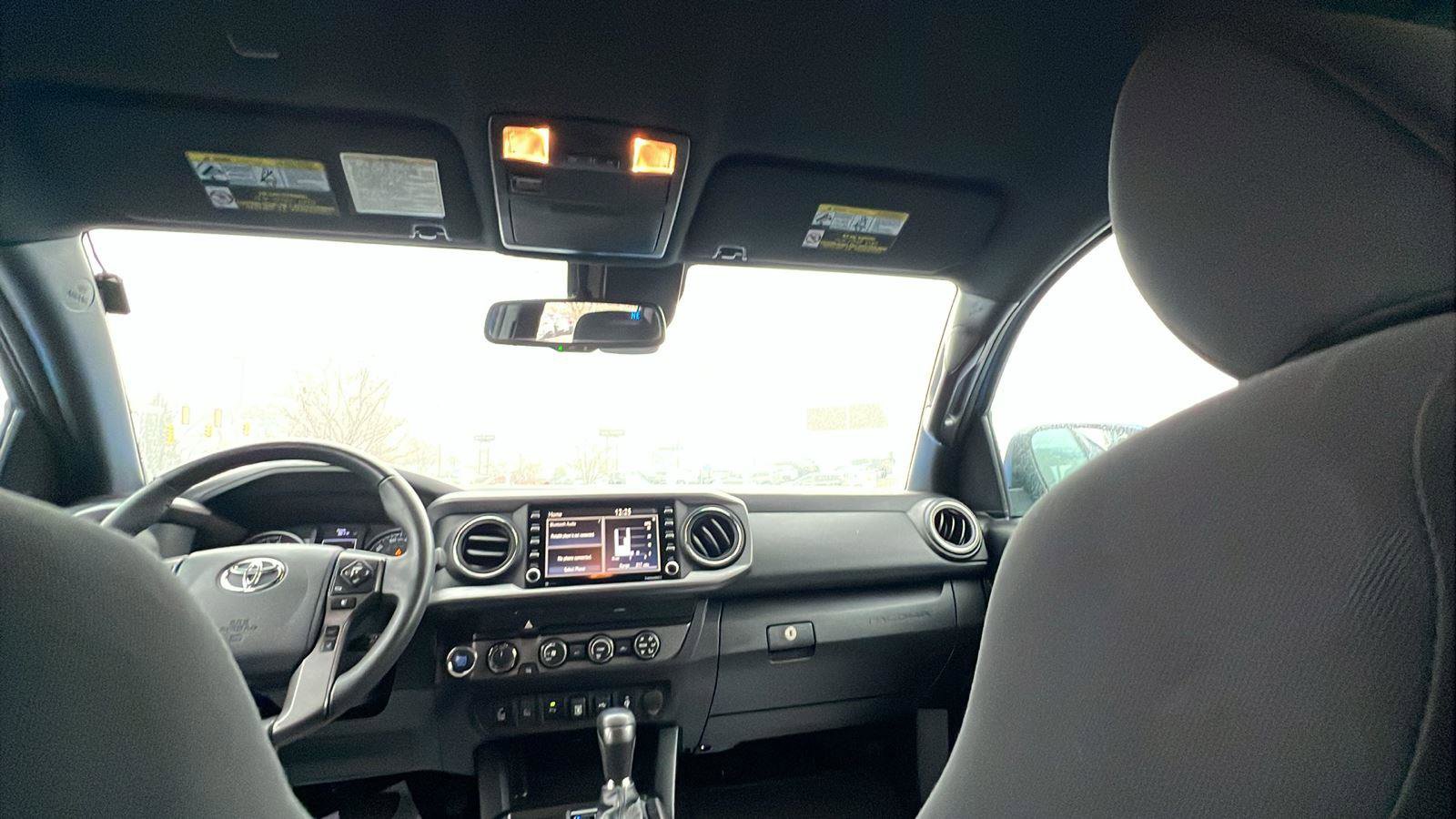 Used 2020 Toyota Tacoma TRD Sport image 19