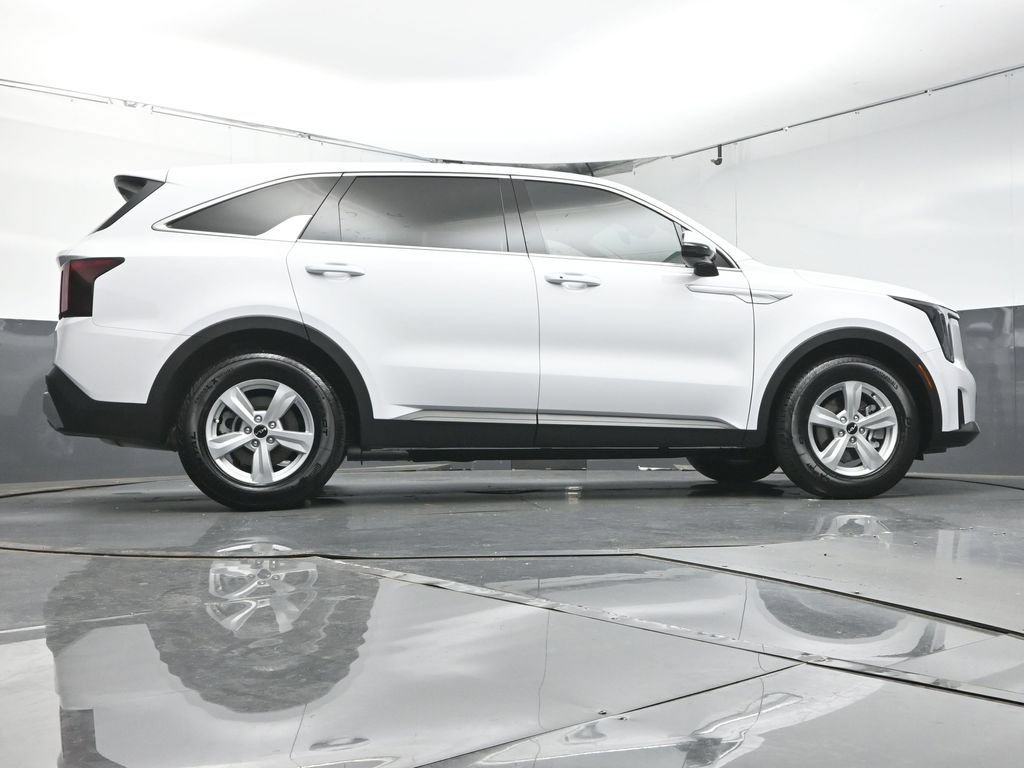 Used 2026 Kia Sorento LX FWD image 37