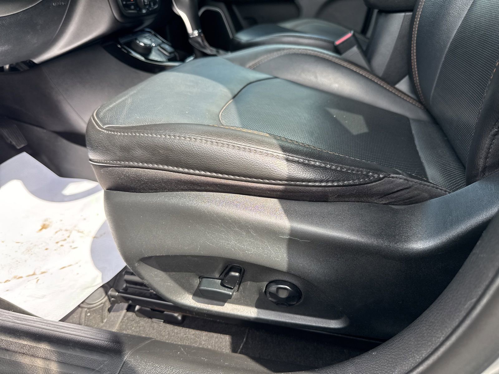 Used 2019 Jeep Compass Limited AWD/4WD image 22