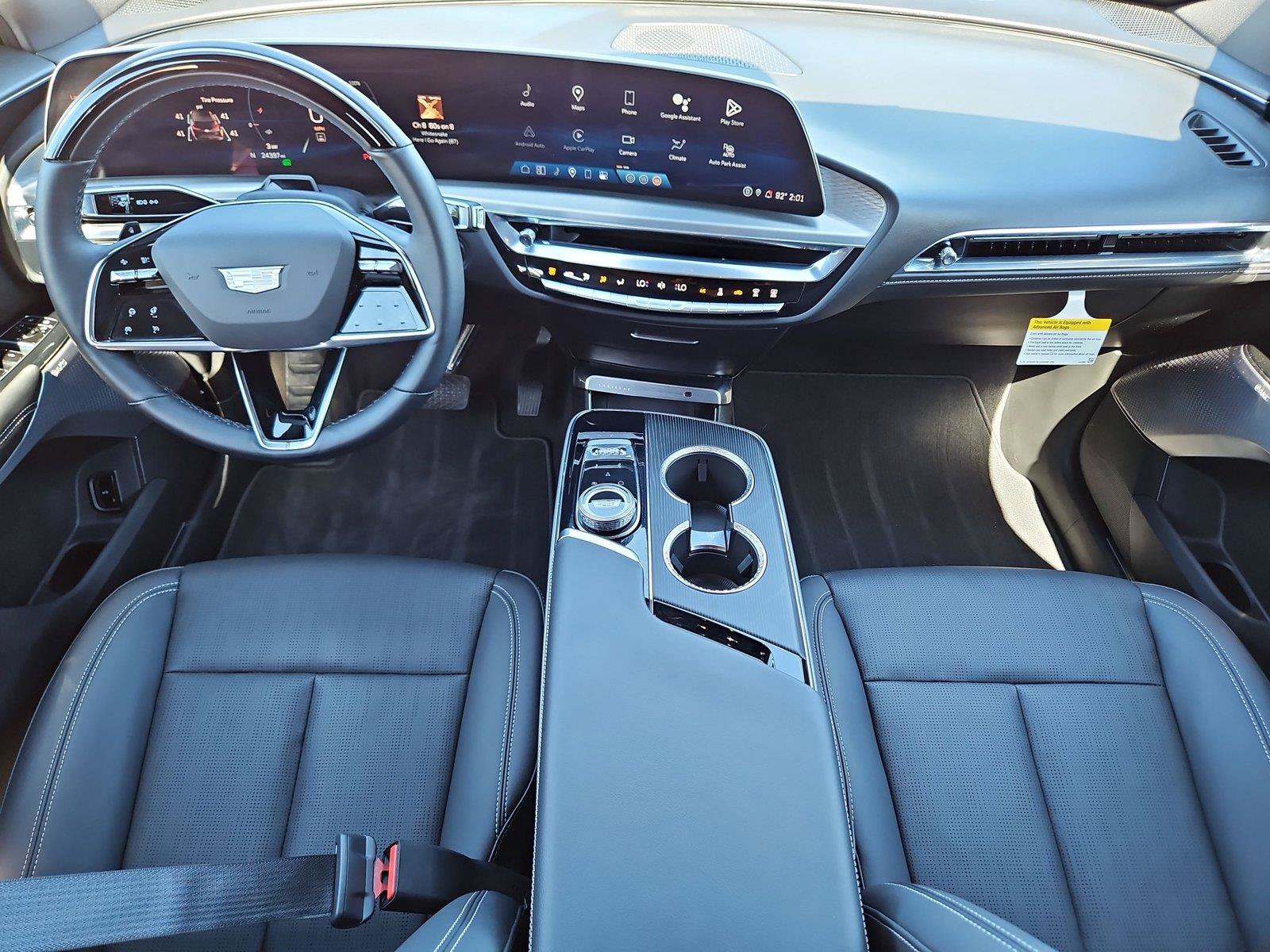 Certified 2024 Cadillac Lyriq Luxury AWD/4WD image 13