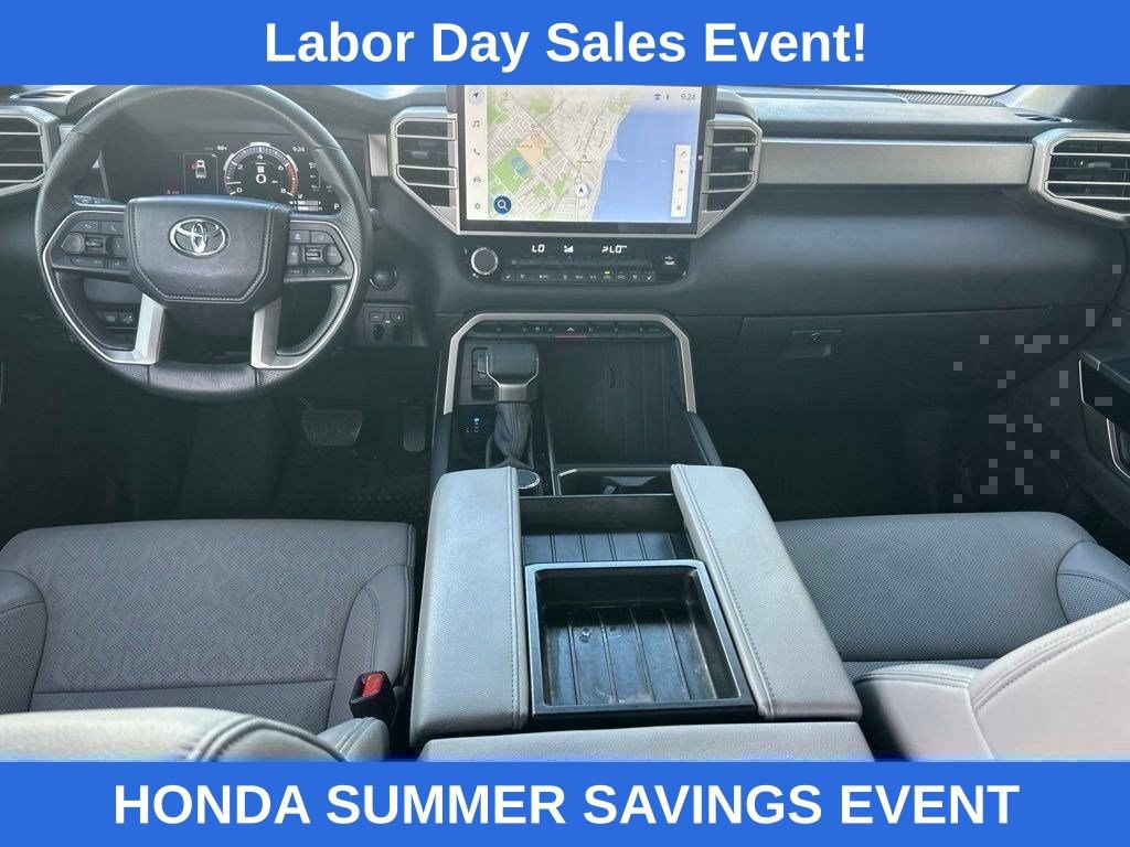 Used 2025 Toyota Tundra Limited AWD/4WD image 14