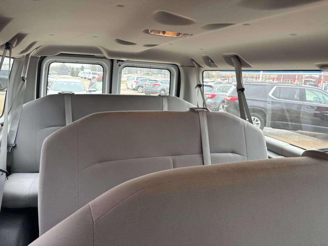 Used 2013 Ford E-350 and Econoline 350 XL image 17