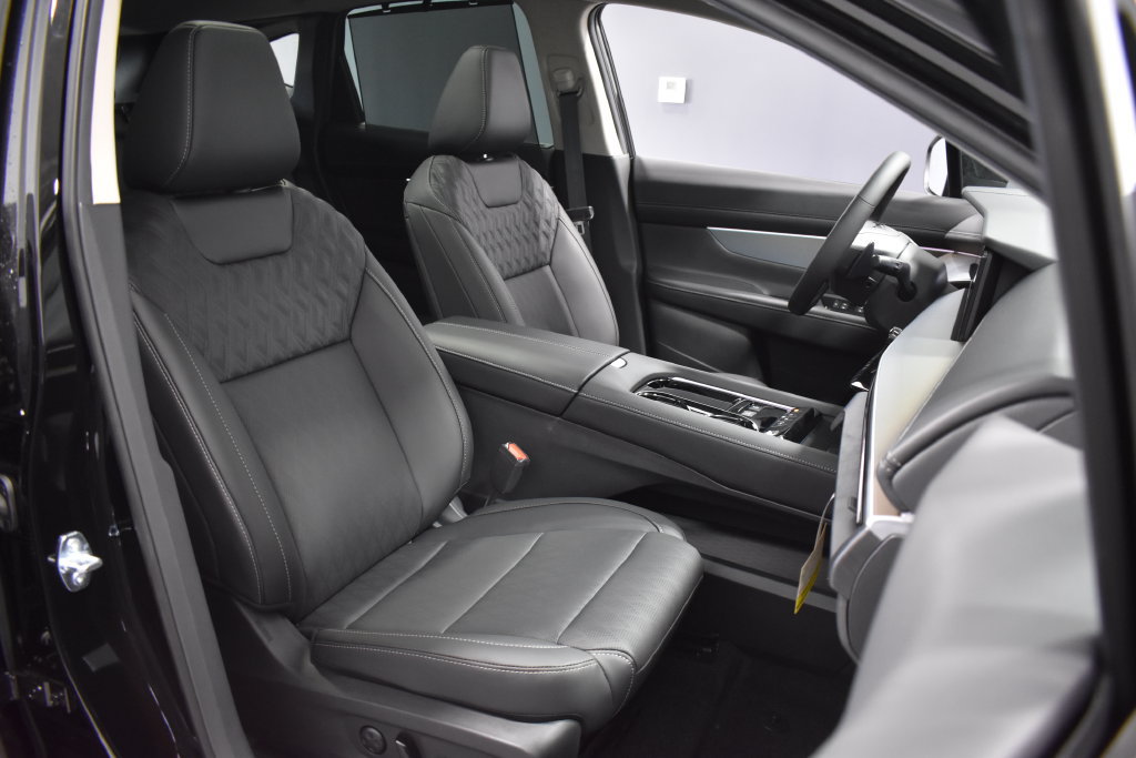 New 2026 Nissan Murano Platinum w/ Cargo Package AWD/4WD image 14