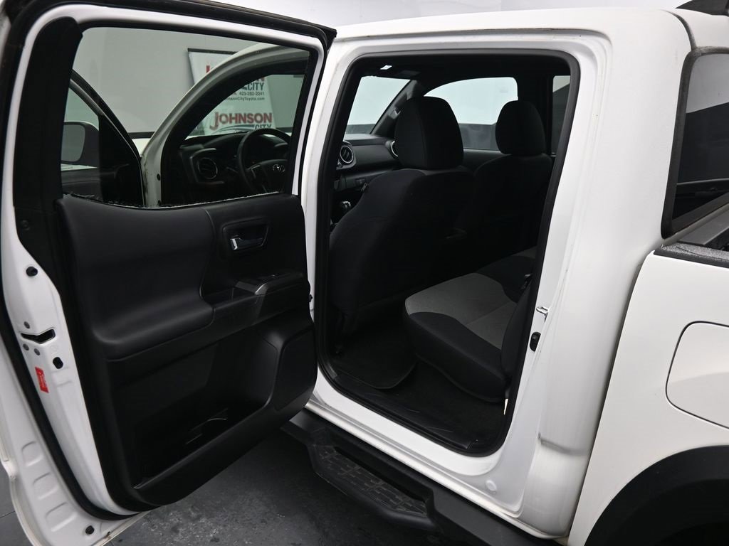 Used 2021 Toyota Tacoma TRD Off-Road image 18