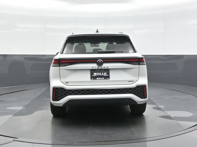 New 2026 Volkswagen Tiguan SE R-Line AWD/4WD image 6