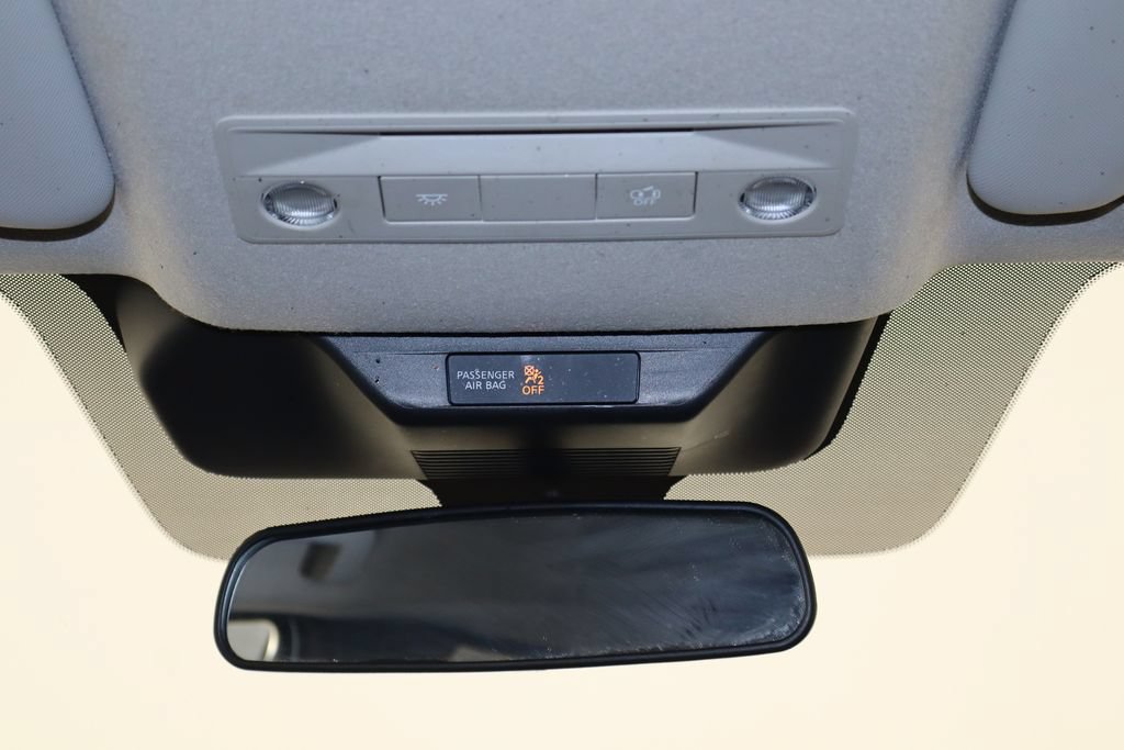 Used 2025 Nissan Kicks SV FWD image 22