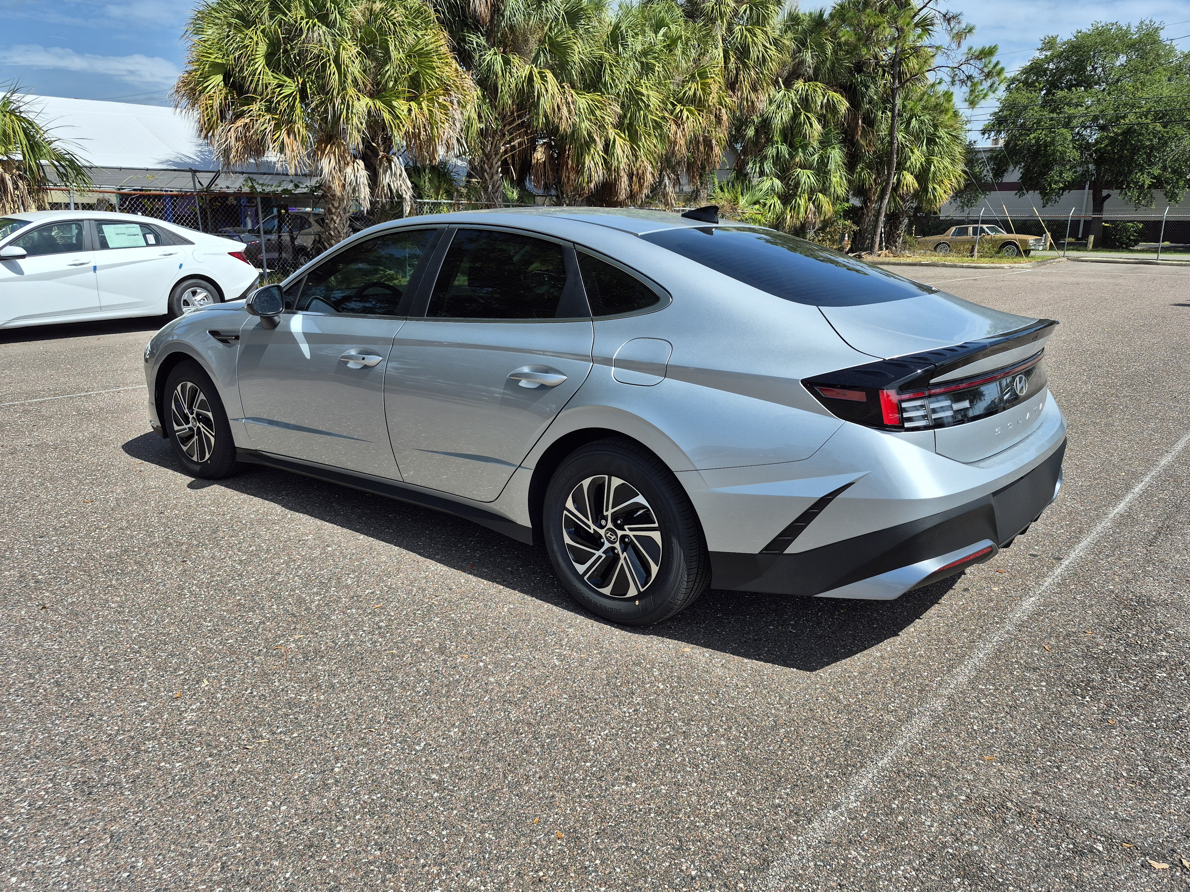 New 2026 Hyundai Sonata Blue FWD image 4