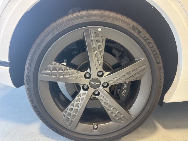 Used 2025 Genesis GV70 2.5T w/ Sport Prestige Package image 6