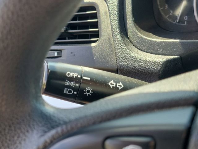 Used 2015 Honda CR-V LX image 32