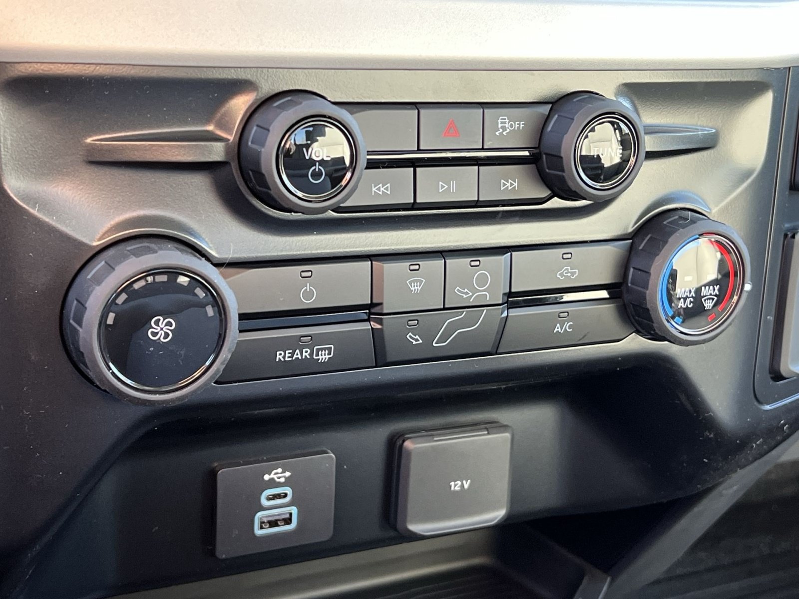 New 2026 Ford F250 XL w/ FX4 Off-Road Package AWD/4WD image 27