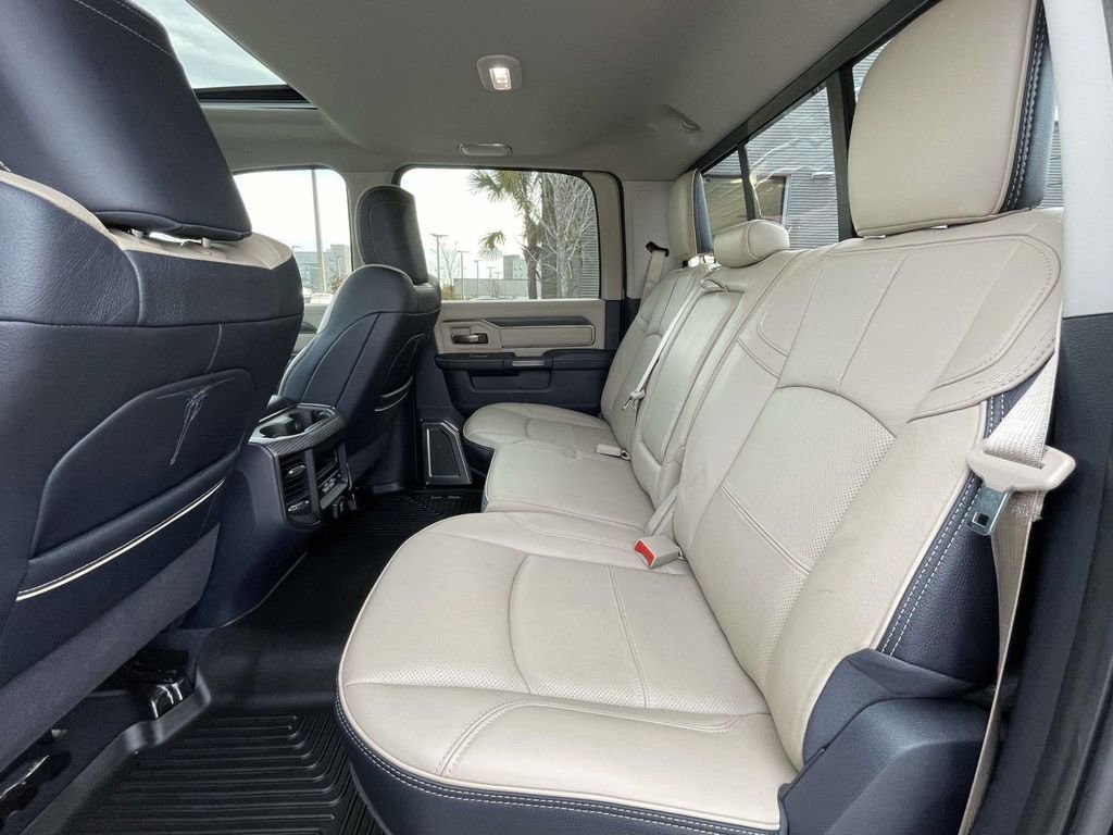 Used 2023 RAM 2500 Limited image 13