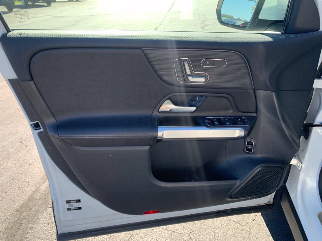 Used 2023 Mercedes-Benz GLB 250 4MATIC image 36
