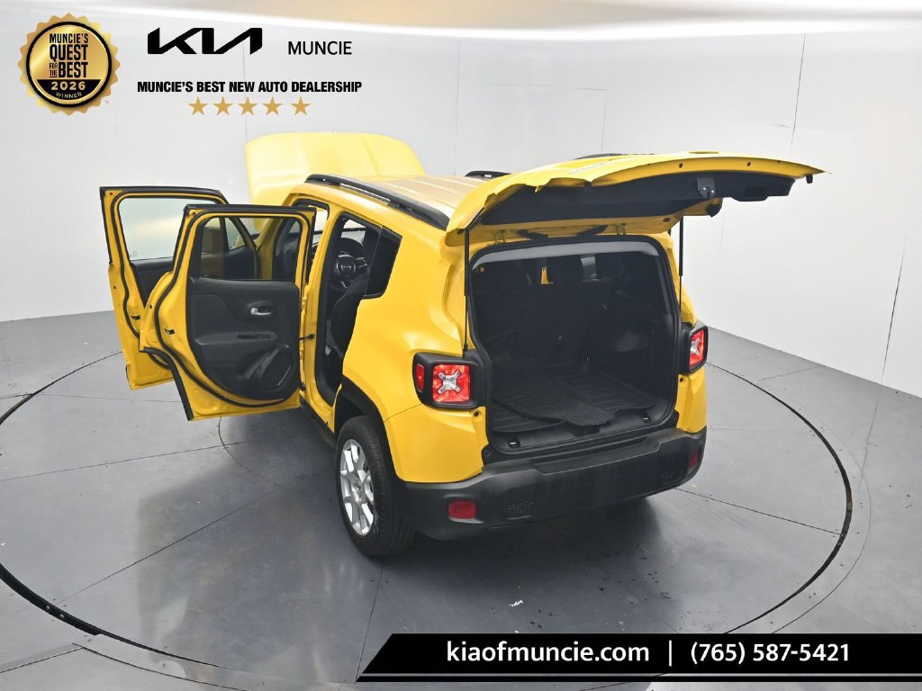 Used 2023 Jeep Renegade Latitude w/ Premium Group AWD/4WD image 54
