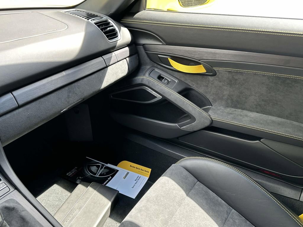 Certified 2016 Porsche Boxster Spyder RWD image 31