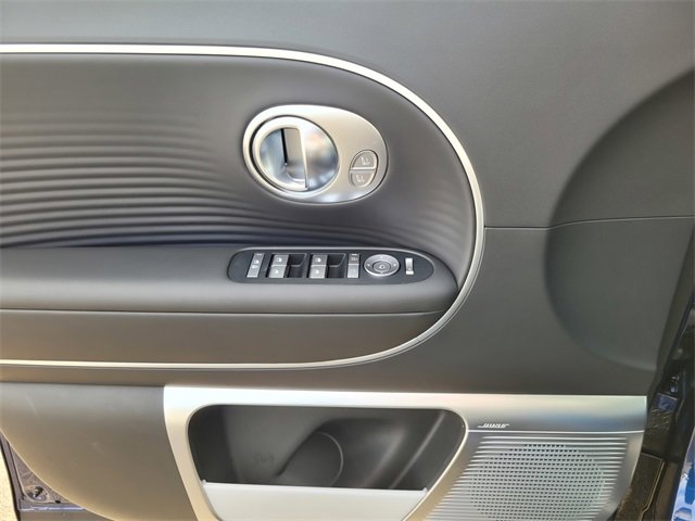 New 2026 Hyundai Ioniq 9 Limited image 15