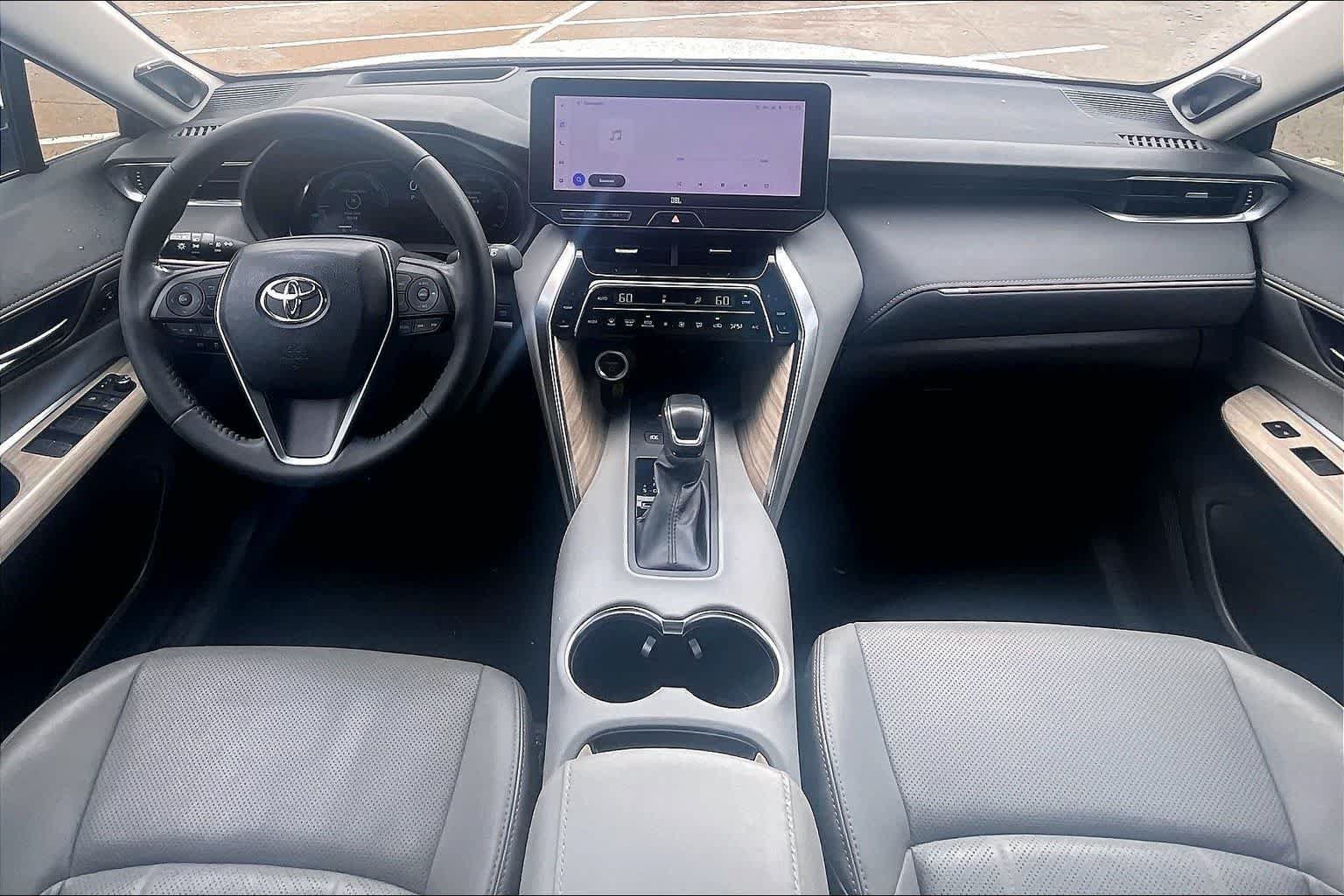 Used 2023 Toyota Venza Limited AWD/4WD image 9