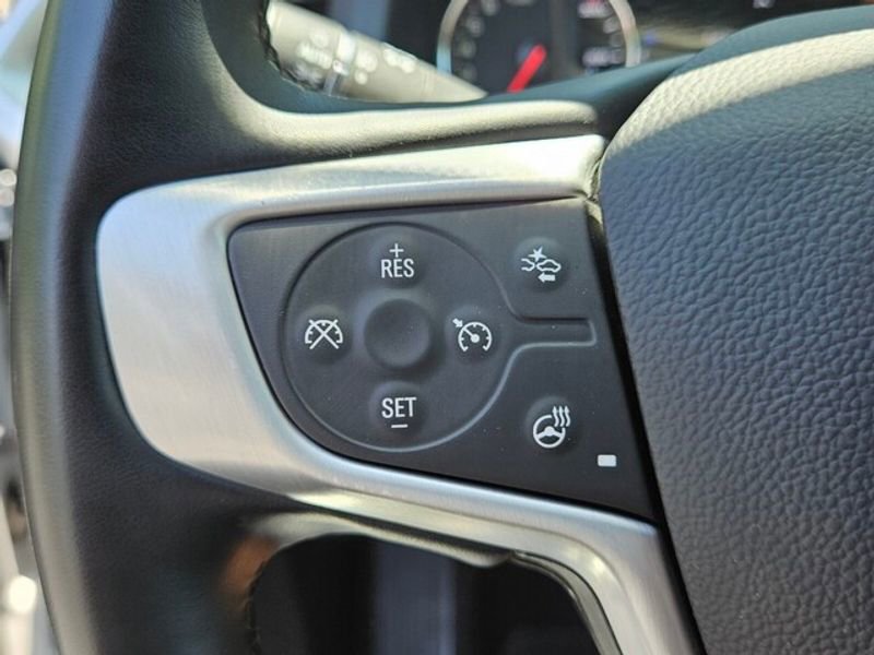 Used 2023 GMC Acadia SLT w/ Elevation Edition image 29