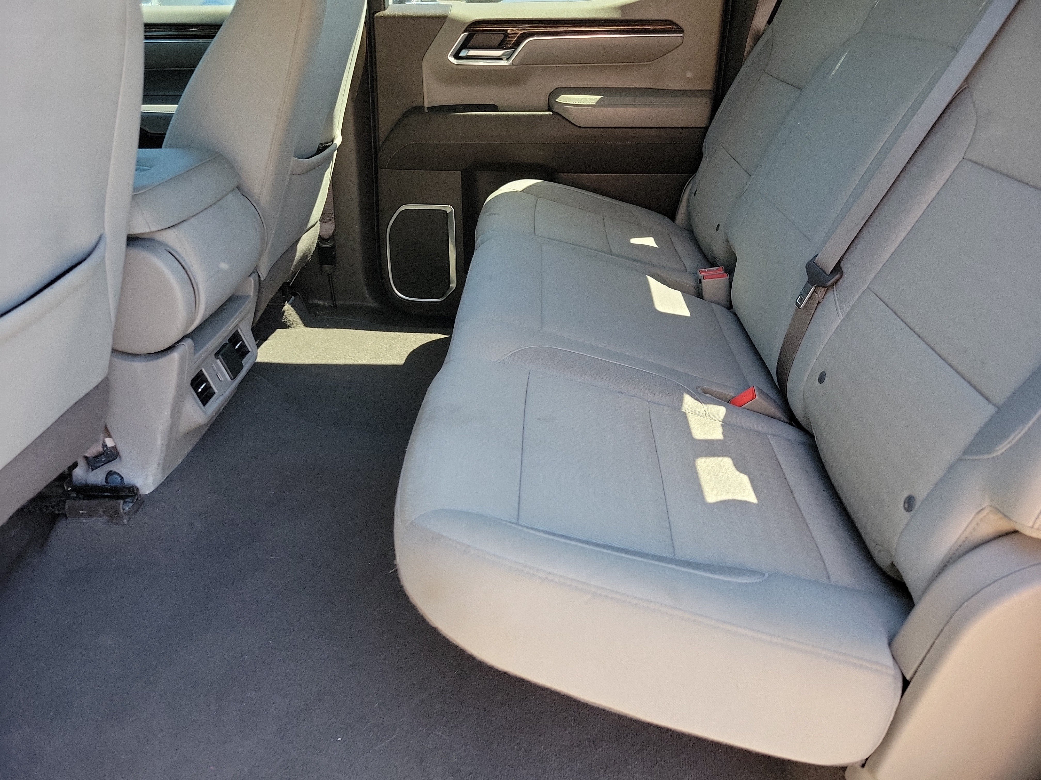 Used 2024 GMC Sierra 1500 SLE w/ Preferred Package AWD/4WD image 8
