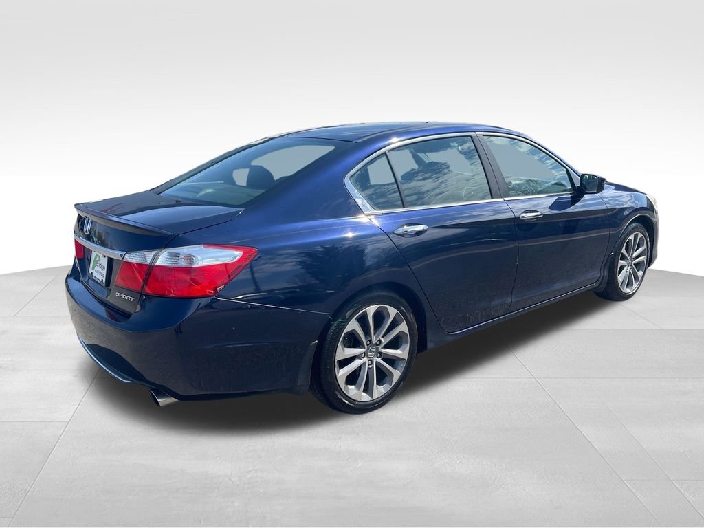 Used 2015 Honda Accord Sport image 8