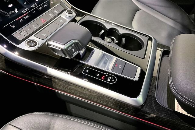 Certified 2025 Audi Q7 2.0T Premium w/ Convenience Plus Package image 13