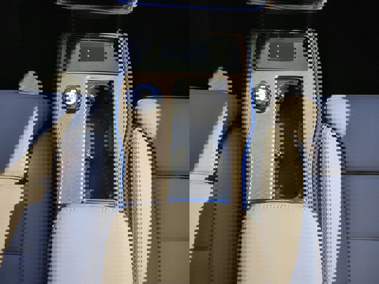 New 2025 Volvo EX90 Ultra image 19