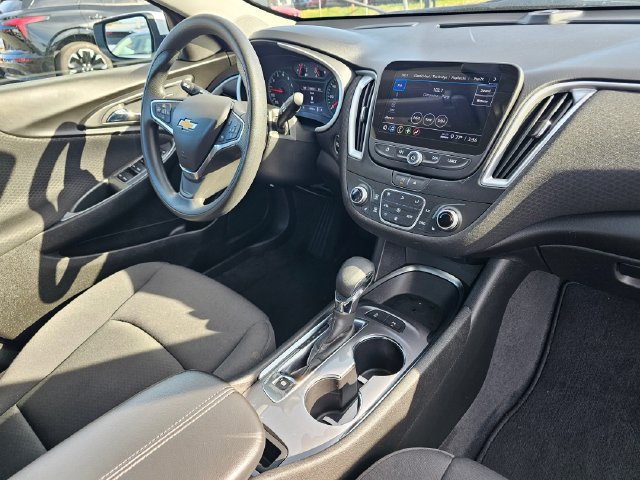 Used 2024 Chevrolet Malibu LT FWD image 8