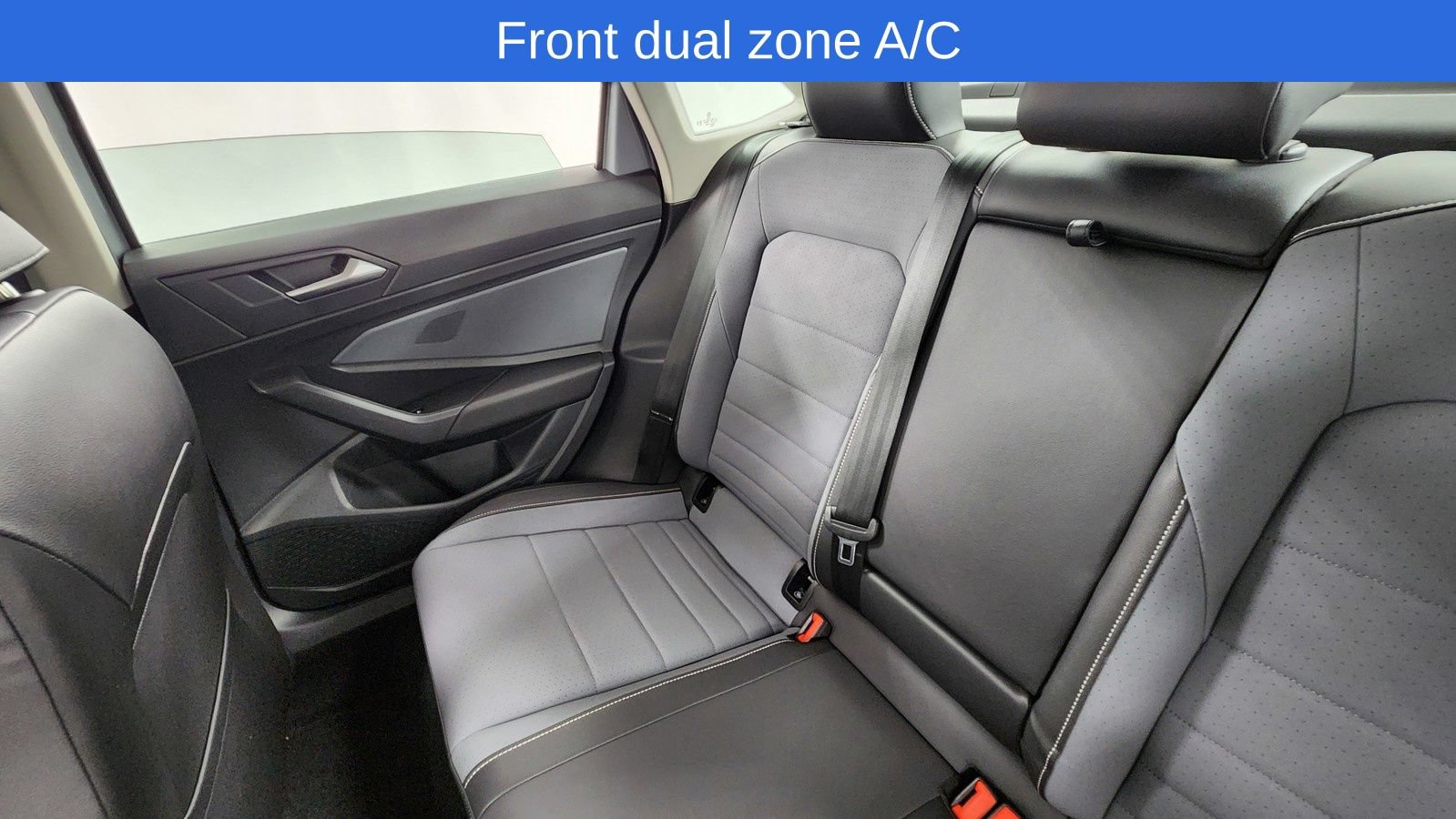 Used 2025 Volkswagen Jetta SE FWD image 14