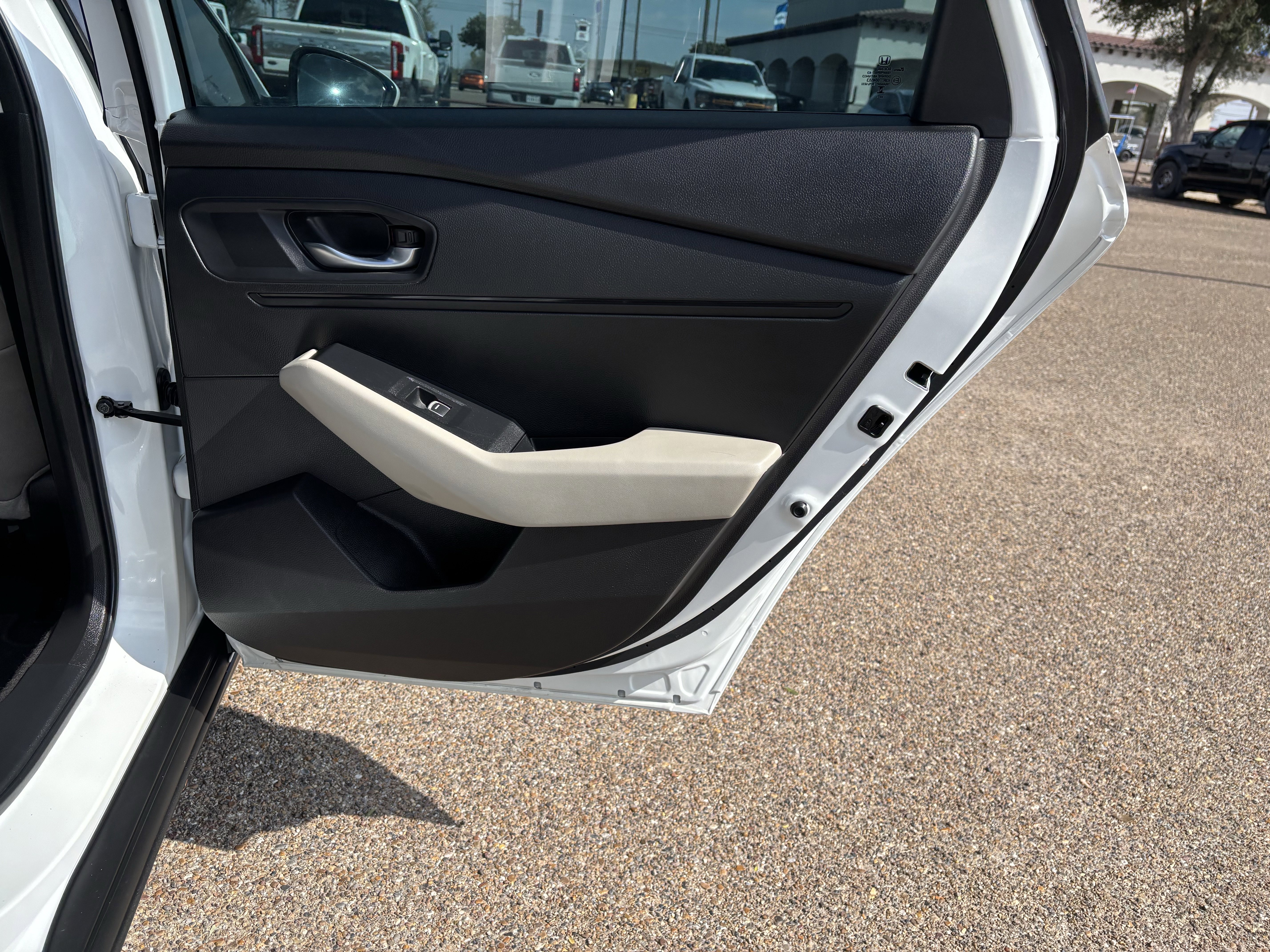 Used 2024 Honda Accord LX image 18