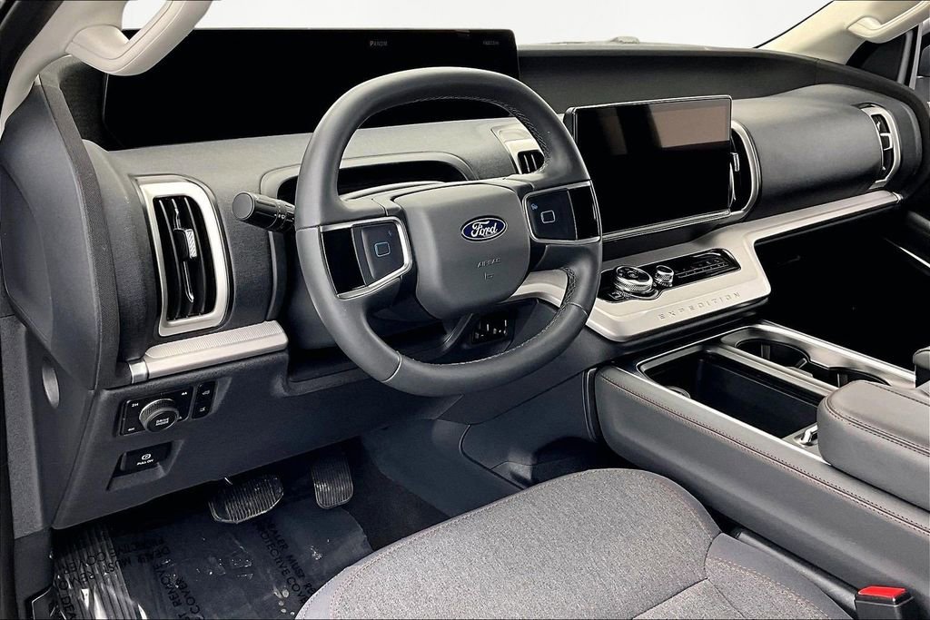 Used 2025 Ford Expedition Max Active image 14
