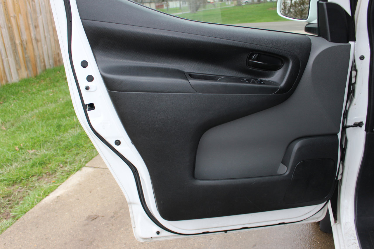 Used 2018 Nissan NV200 SV image 11