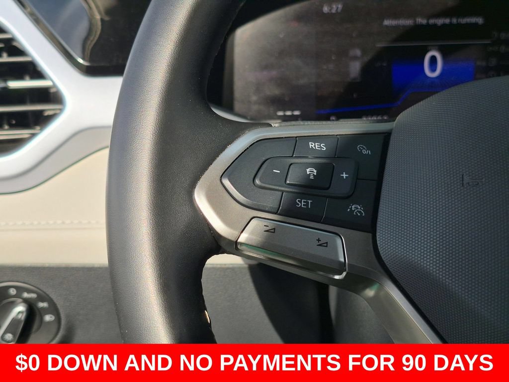 Used 2025 Volkswagen Taos SE FWD image 19