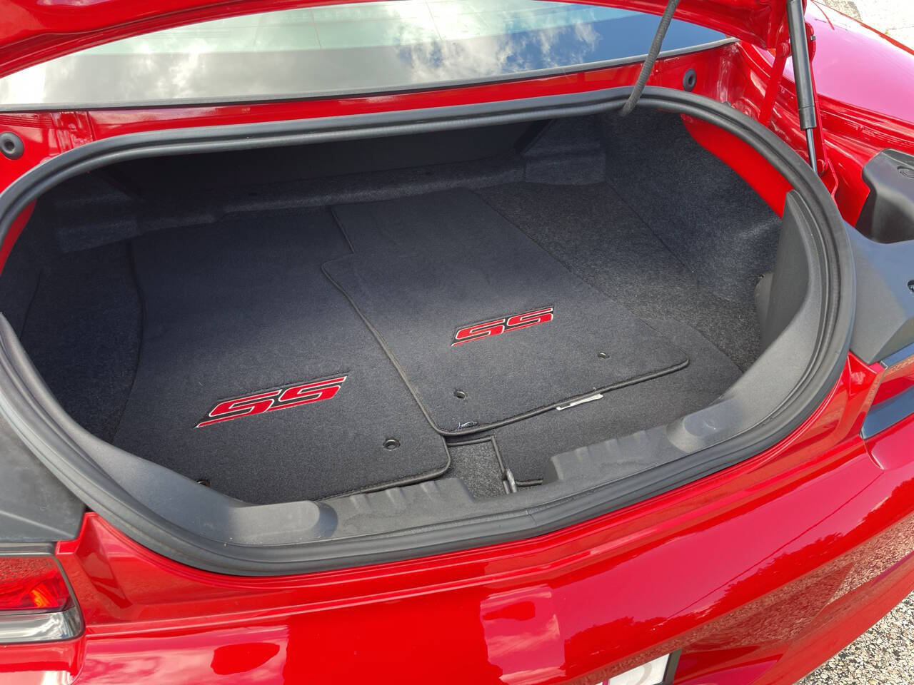 Used 2010 Chevrolet Camaro SS w/ LPO, Ground Effects Package RWD image 14