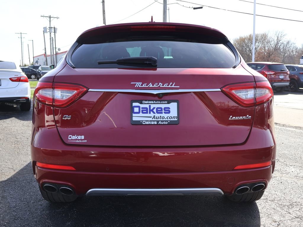 Used 2020 Maserati Levante GranLusso image 7