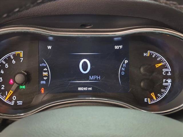 Used 2019 Jeep Grand Cherokee Altitude AWD/4WD image 9