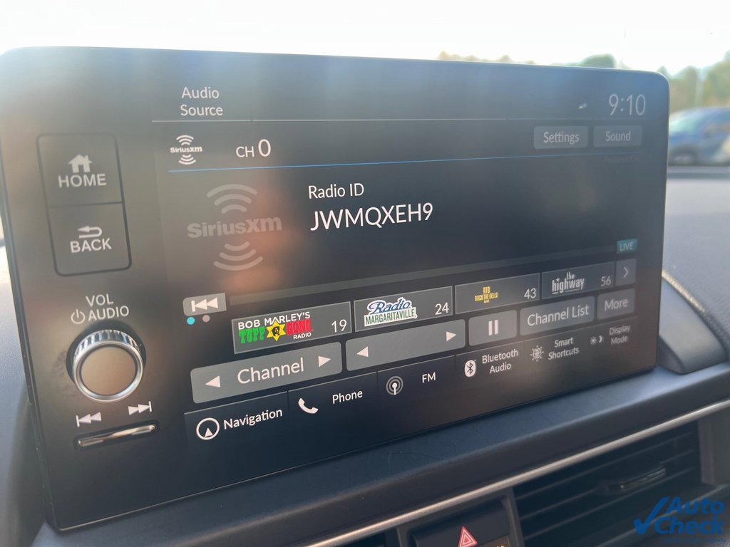 Used 2025 Honda Pilot Elite image 11