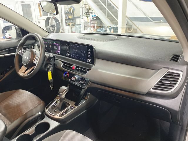 Used 2024 Kia Seltos LX AWD/4WD image 26