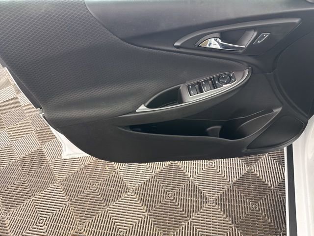Used 2023 Chevrolet Malibu LS image 18