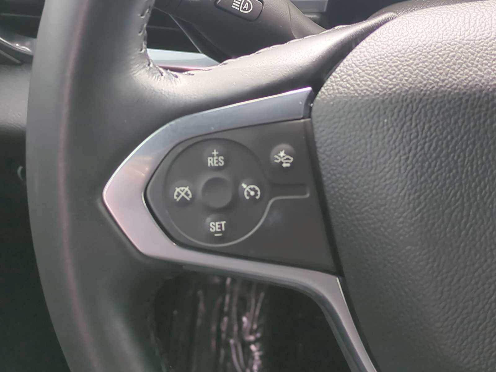 Used 2022 Chevrolet Traverse LT w/ Midnight/Sport Edition FWD image 15