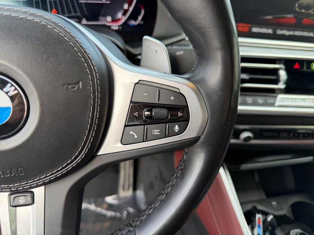 Used 2022 BMW X6 M50i w/ Executive Package image 19