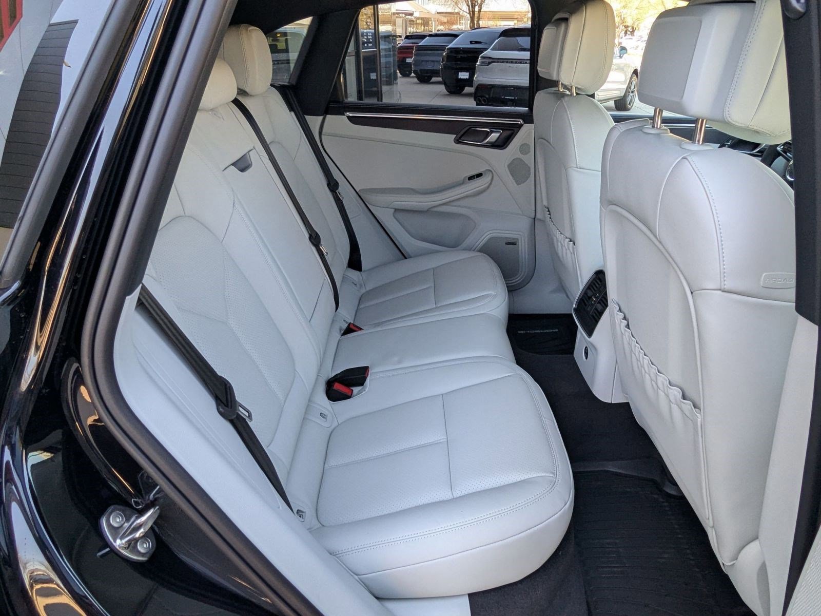 New 2026 Porsche Macan GTS image 24