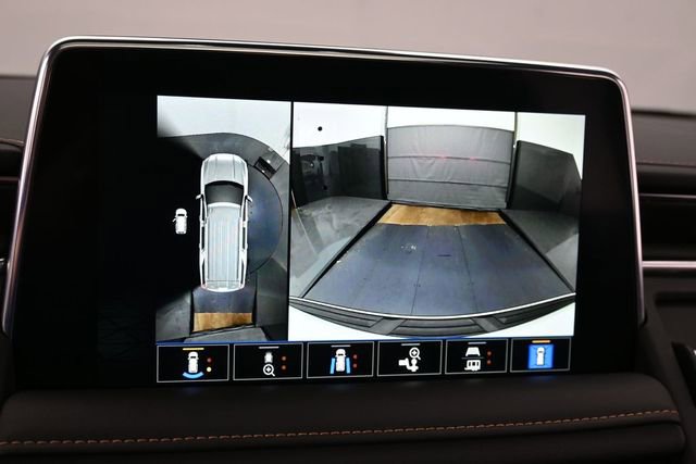 Used 2023 GMC Yukon AT4 w/ Technology Package AWD/4WD image 19