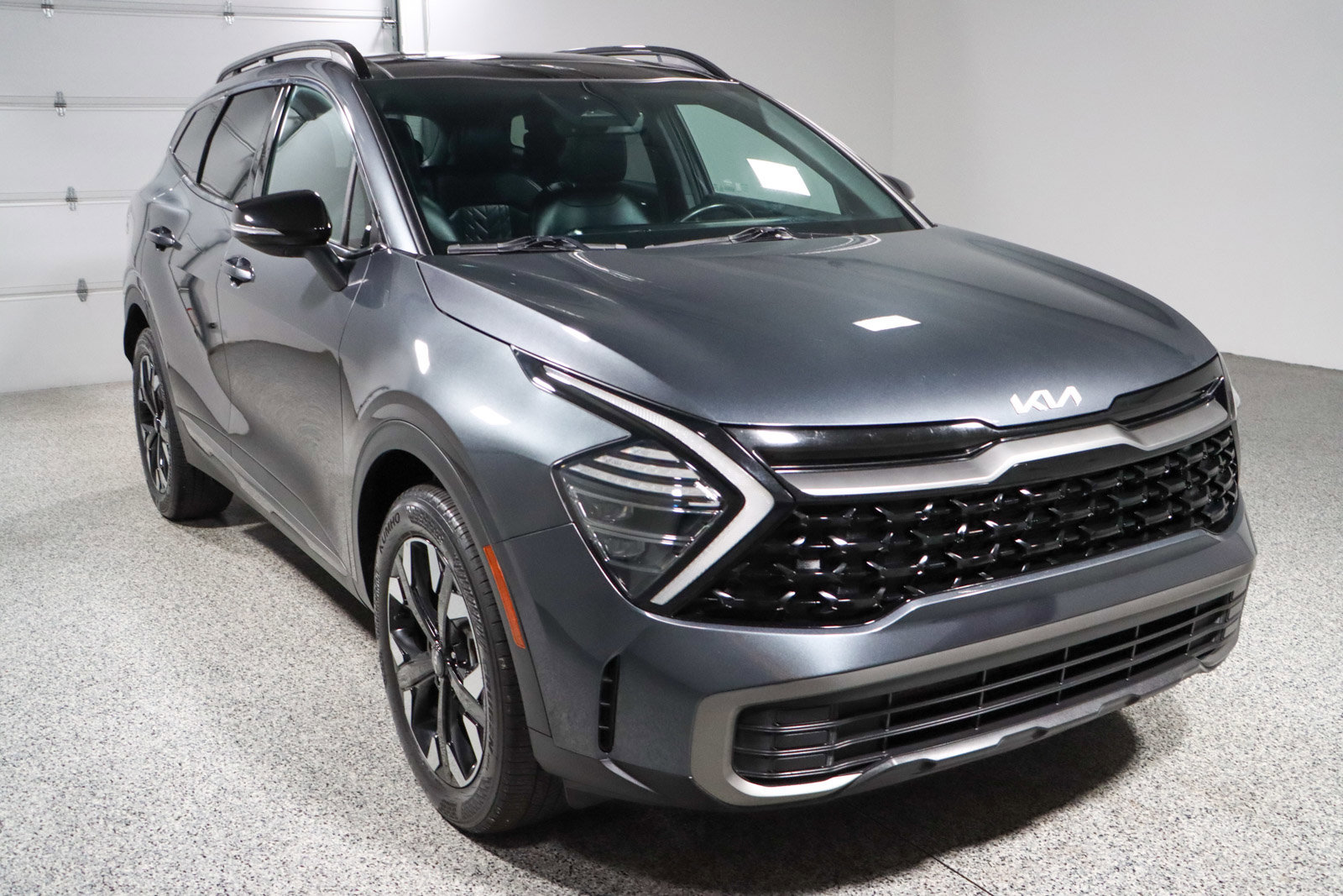 Used 2024 Kia Sportage X-Line w/ X-Line Premium Package image 5