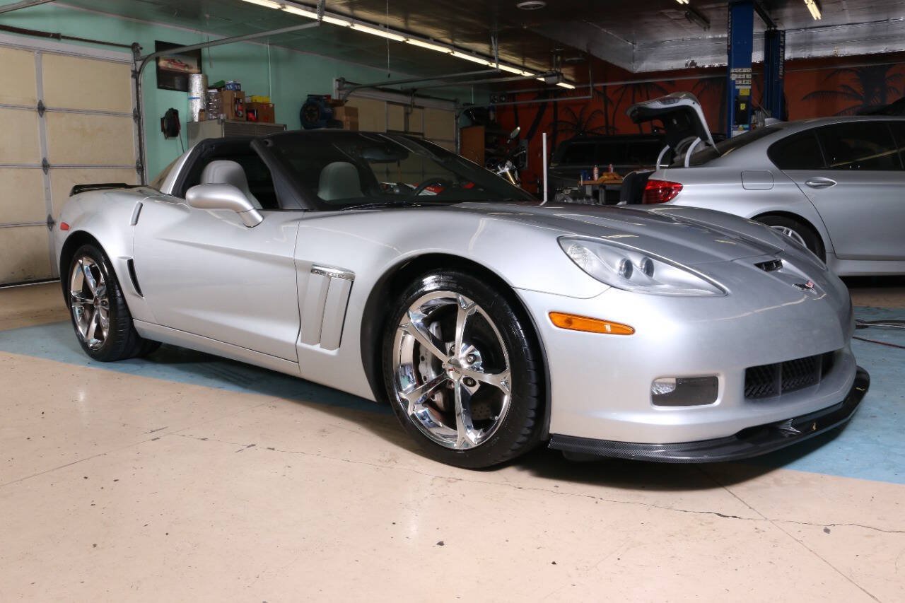 Used 2011 Chevrolet Corvette Grand Sport w/ Preferred Equipment Group RWD image 6