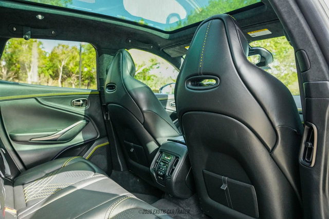 Used 2021 Aston Martin DBX AWD/4WD image 36