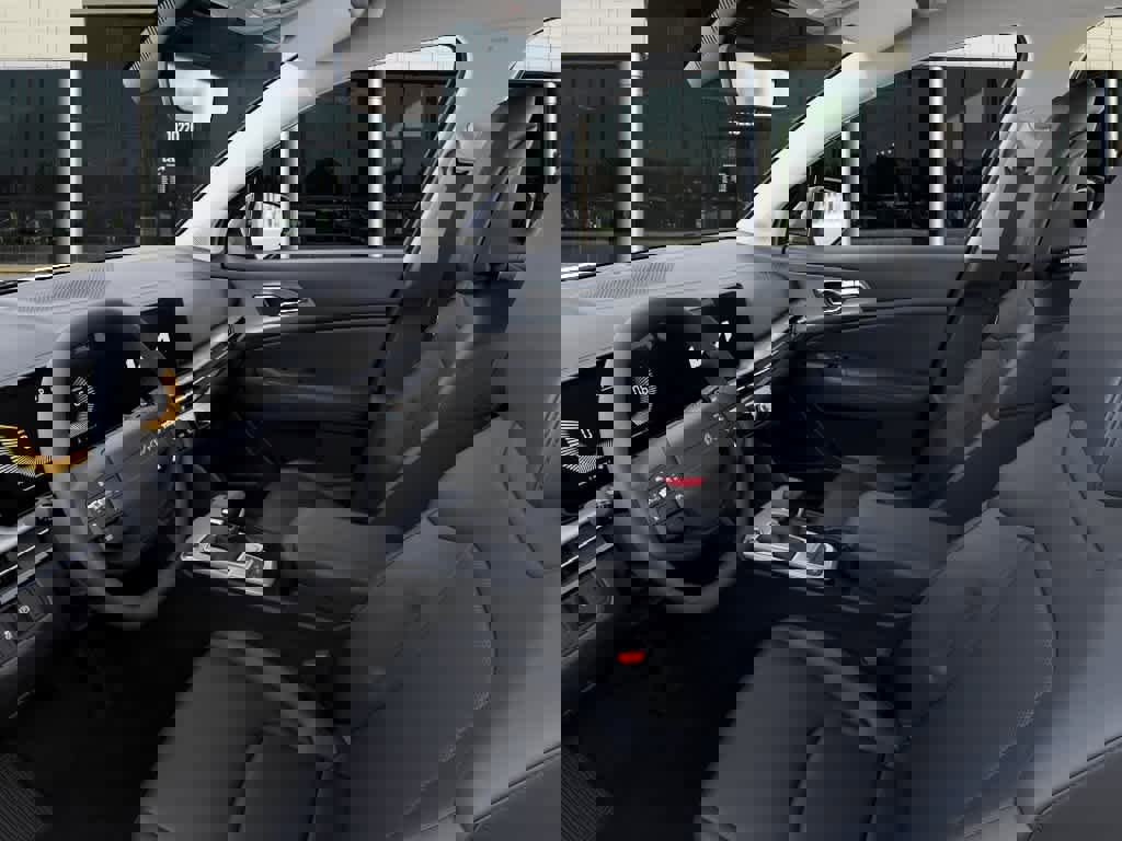 New 2026 Kia Sportage EX image 17