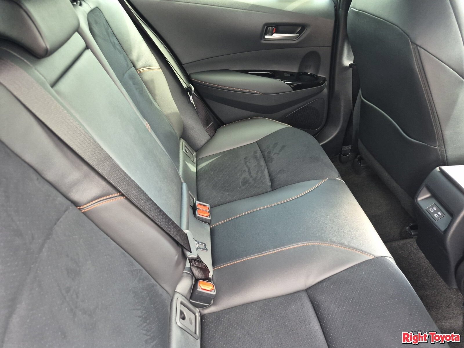 New 2026 Toyota Corolla SE FWD image 15