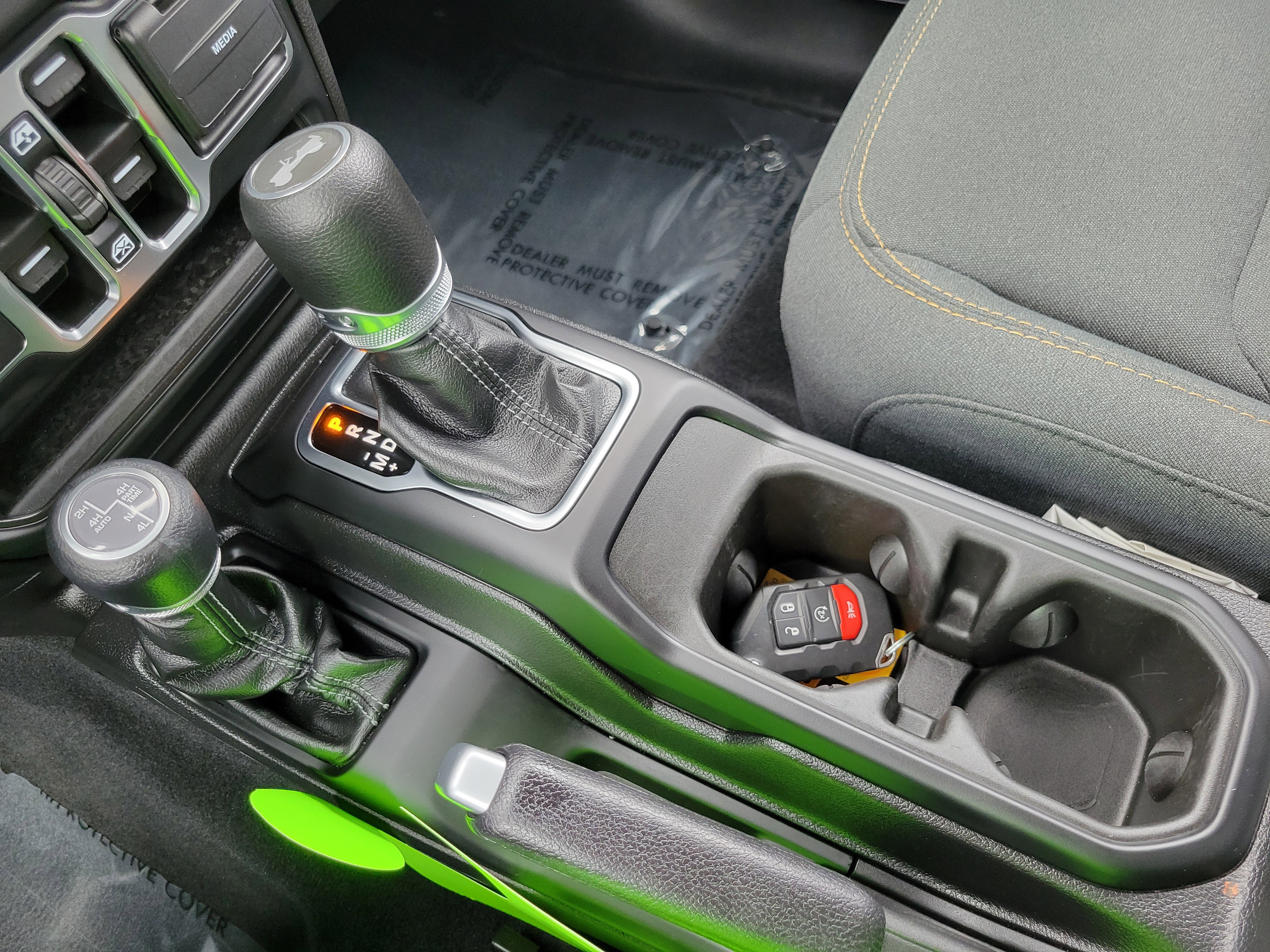 Used 2025 Jeep Wrangler Unlimited Sahara w/ Safety Group image 15