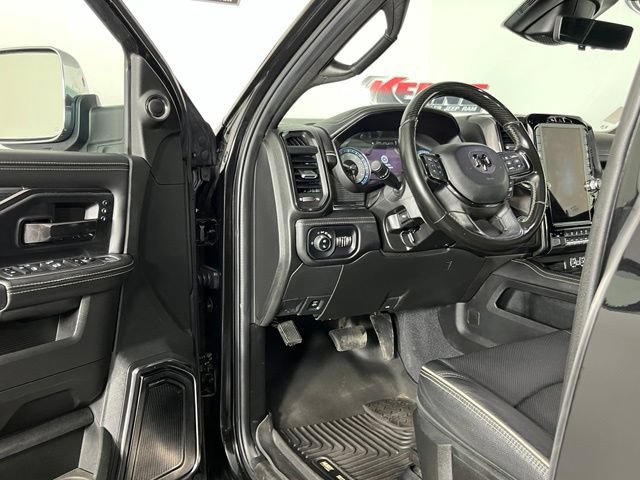 Used 2022 RAM 2500 Limited AWD/4WD image 28