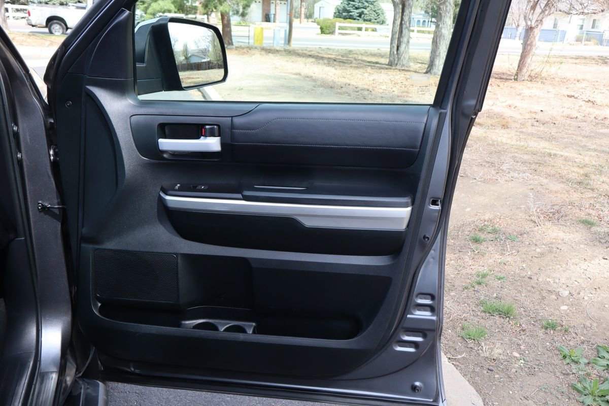 Used 2017 Toyota Tundra Limited AWD/4WD image 27