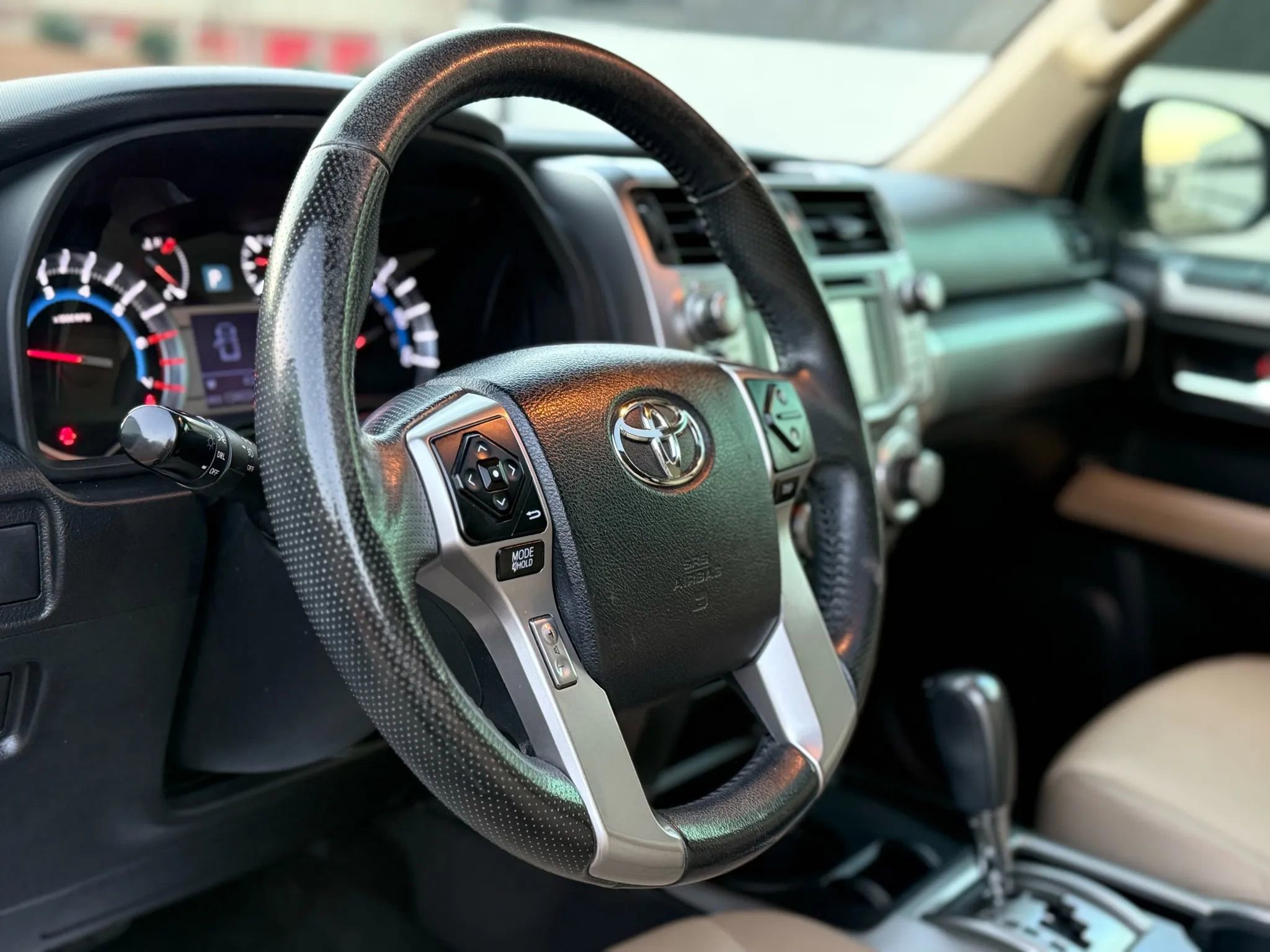 Used 2014 Toyota 4Runner SR5 Premium image 13